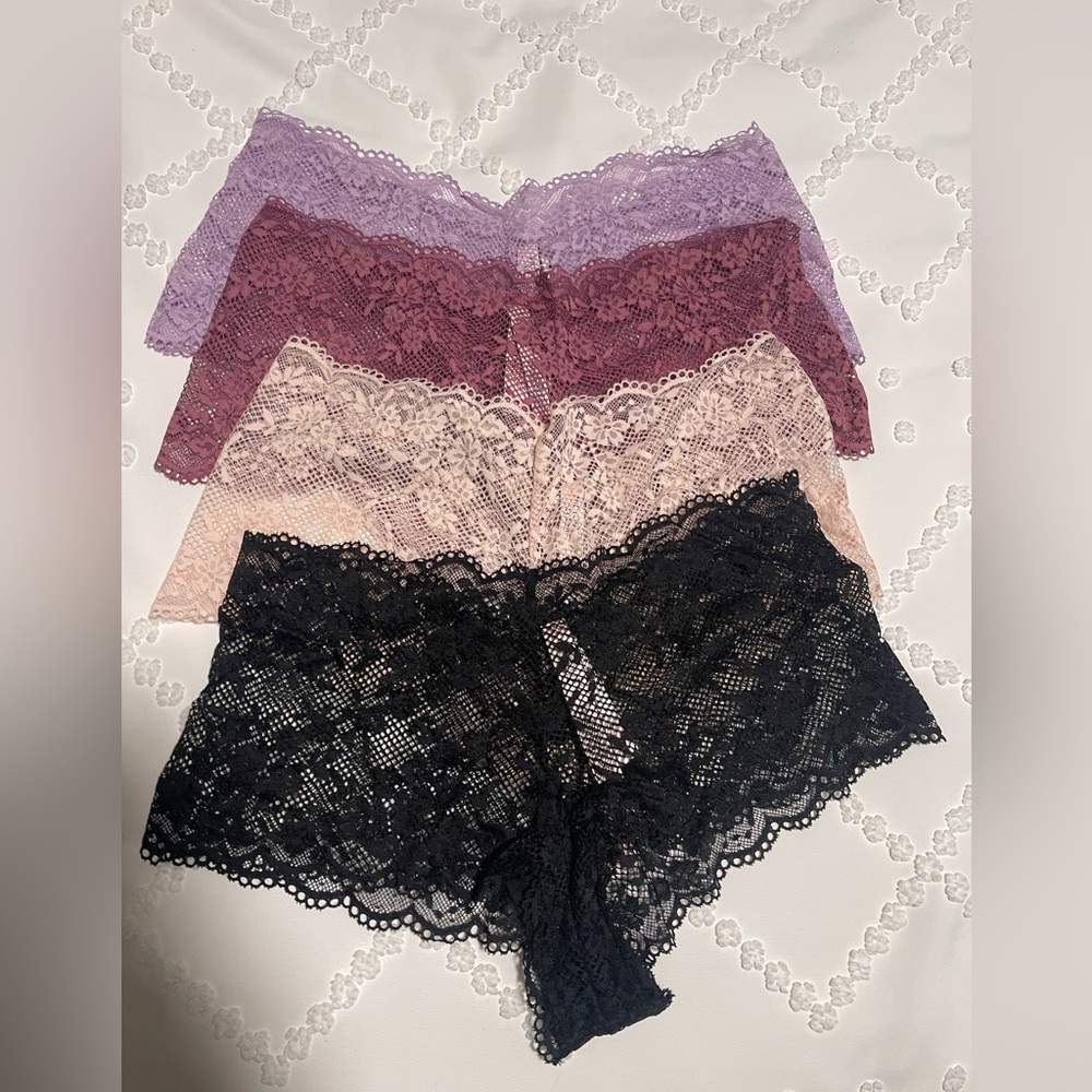 NWT all lace boy short Victoria secret underwear set